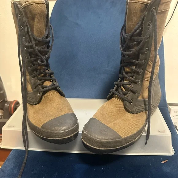 Polo Tan and Black Lace-Up Boots - Picture 2 of 7